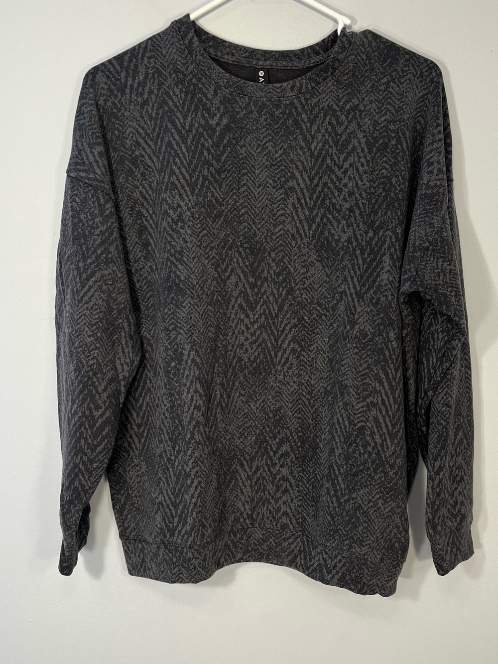Athleta Sweater Womens Medium Gray Studio to Street Pullover Crew Splatter